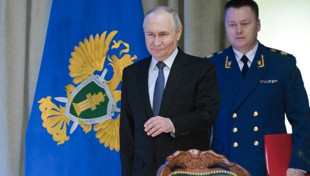 putin 6 ay muddet verdi ya rus olun ya terk edin 75DsNzeP