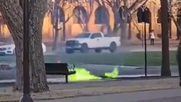 Rögar Cehennemi: Zehirli Alevler Kampüsü Susturdu 71 rogar kapaklarindan yesil alevler yukseldi universite sureksiz olarak kapatildi kaSU3ysy