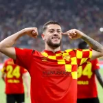 romulonun feyenoord teklifi basini karistirdi pQxAvnHy