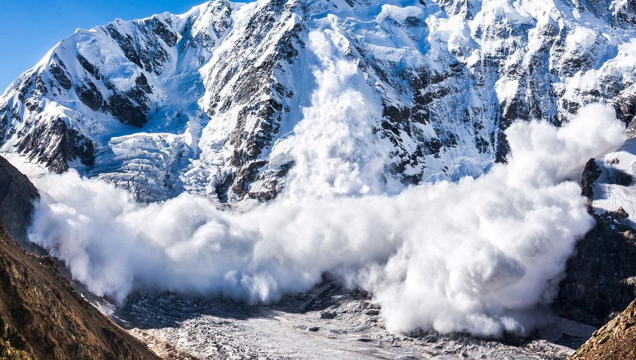 Rusya'da Çığ Felaketi: Hayatını Kaybedenler 71 rusyada cig dustu 4 kisi oldu pN7HLW3K