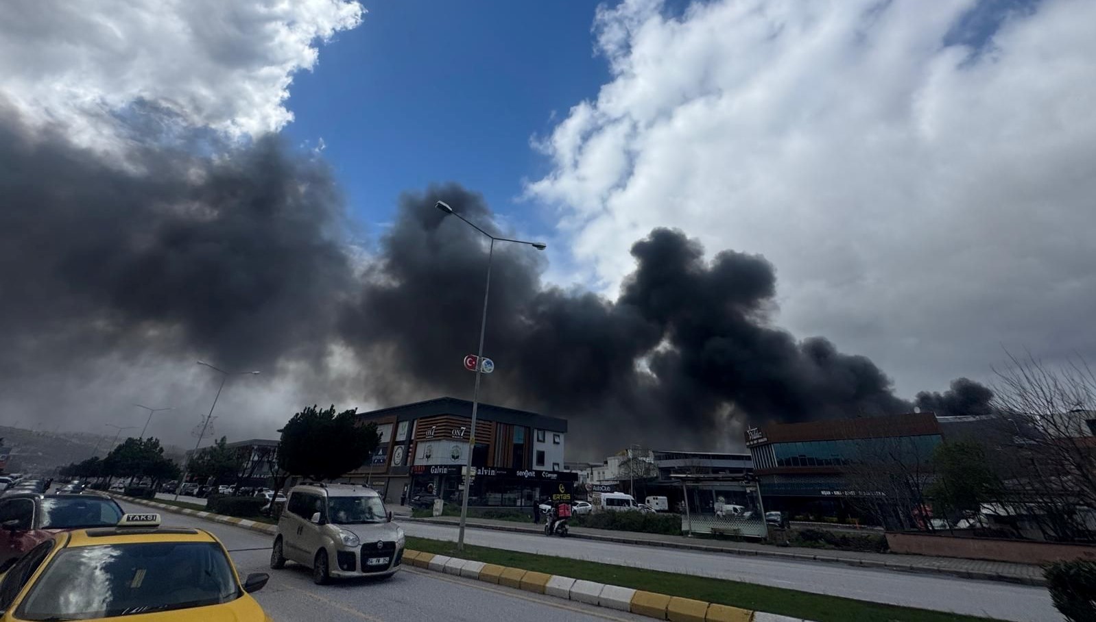 sakarya mobilyacilar carsisinda yangin fr2zJ4ST