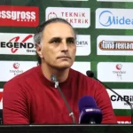 sakaryaspor ve bandirmaspor 2 2 beraberligiyle puanlari paylasti jQ6ZEcFU