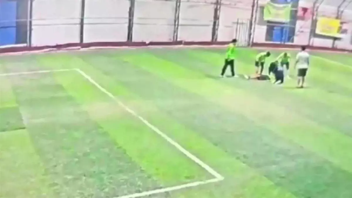 sancaktepede hali saha macinda genc hayatini kaybetti JbzX4YSQ