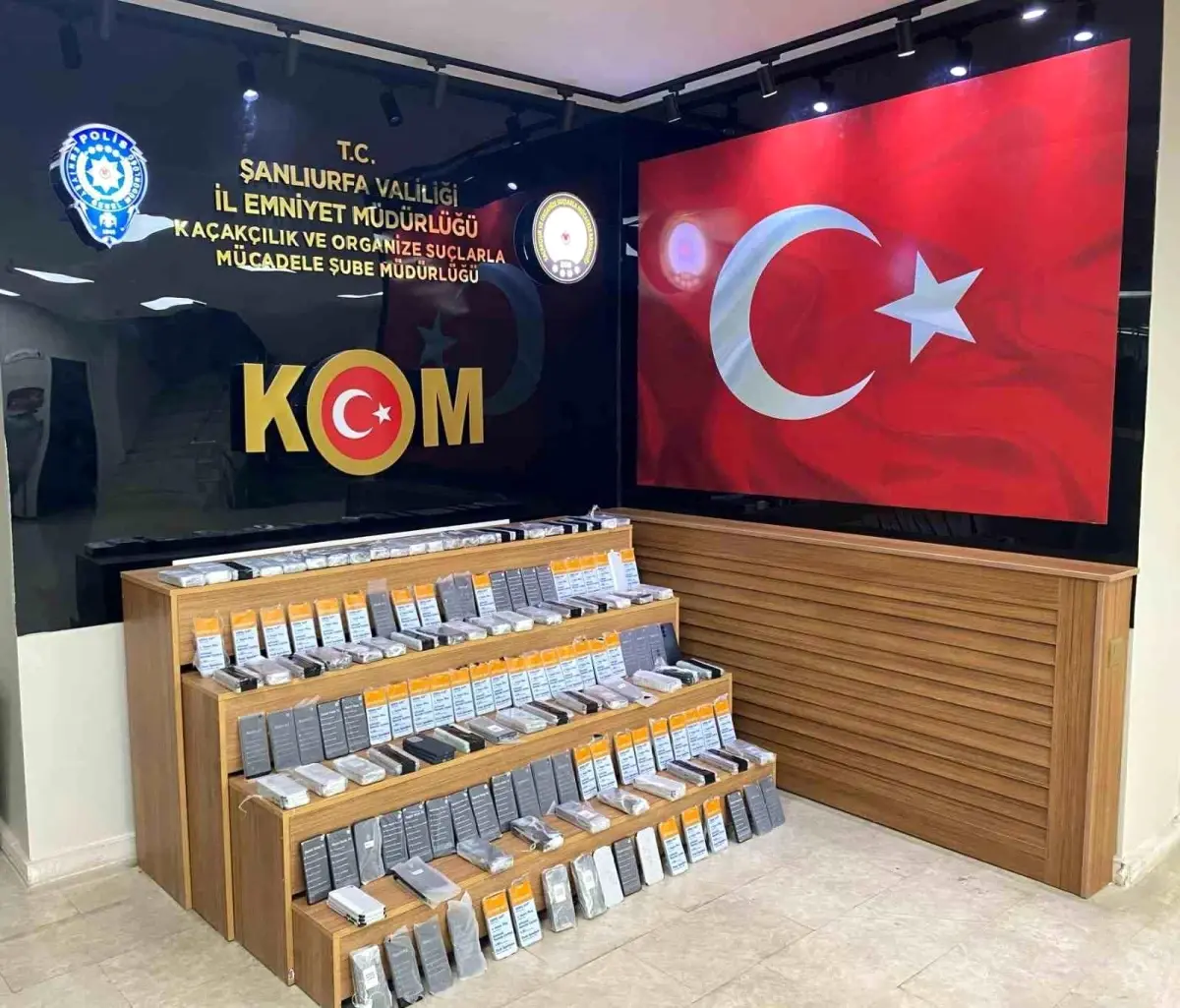 sanliurfada 4 milyon tllik gumruk kacagi cep telefonu ele gecirildi jRCbVZEV