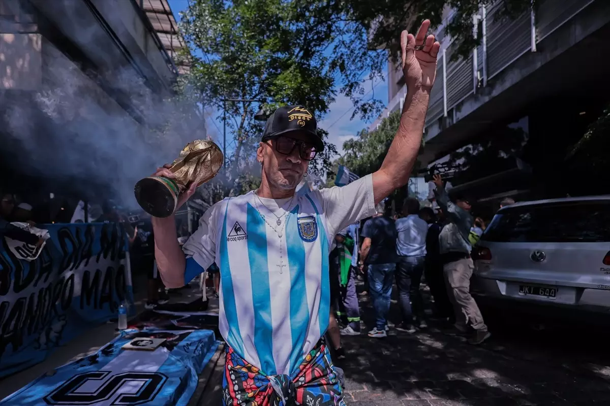 savci maradonanin mevt dosegindeki fotografini gosterdi mahkeme salonu buz kesti j6FgYttX