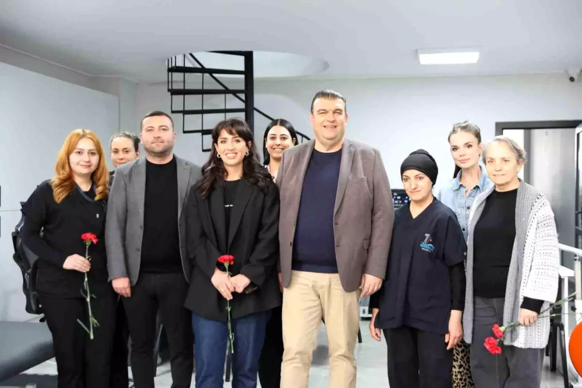 seferihisar belediye baskani kadinlar gununde calisanlara ikramiye armagan edecek wCcAhPDO