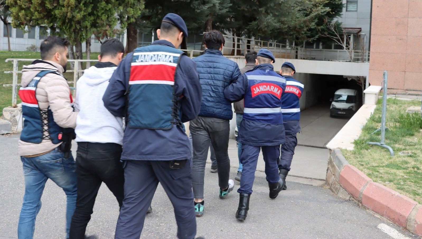 siber dolandiricilara tutuklama GaHQUj8q