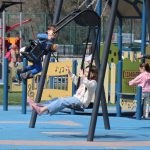 sicak havayi goren solugu parklarda aldi JaYxvILY