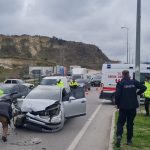 sinopta arabalar carpisti yaralilar var xmWYsatE