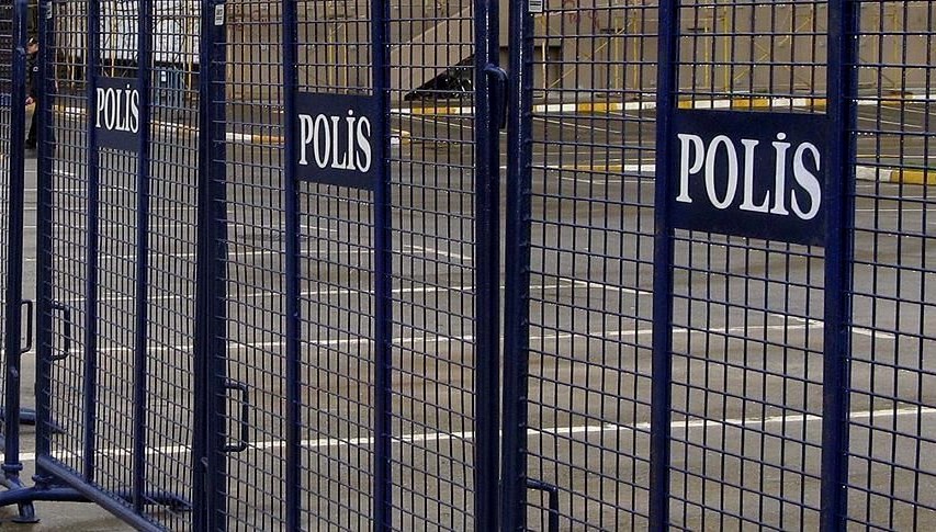 sislide musaadesiz sov ve yuruyus yasagi 99vUQ5qF