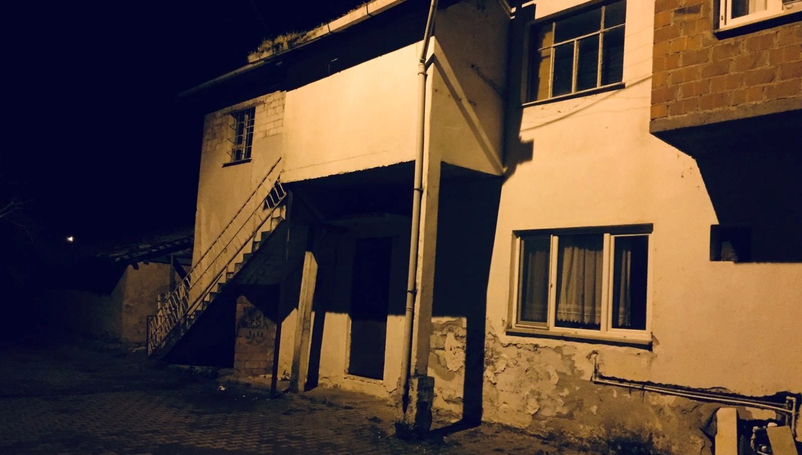 sobadan sizan gazdan zehirlenen uzman onbasidan aci haber WekA4nbD