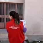 sogutte jandarma ve belediye is birligiyle yardim kolileri dagitildi GhVCeFcE