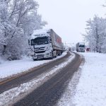 sonda kar bastirdi tirlar yolda kaldi 6PDKc6f3