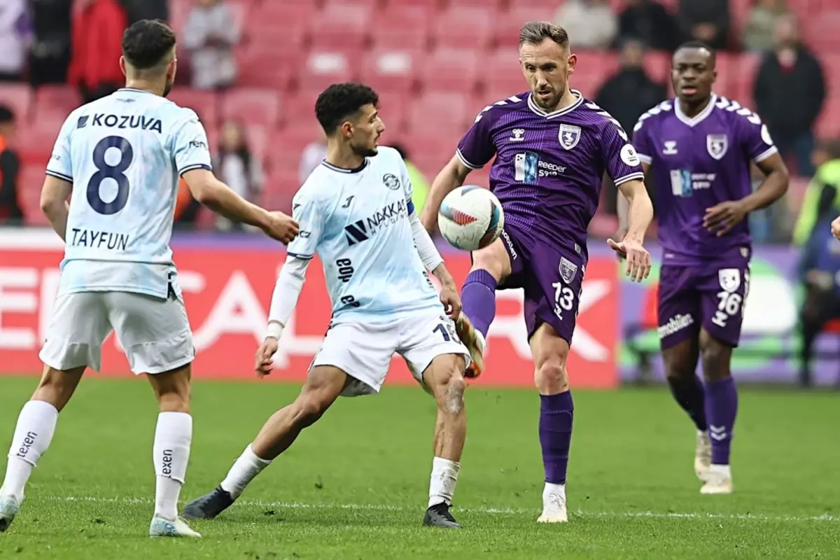 super lig takiminin kume dusmesine 1 mac kaldi