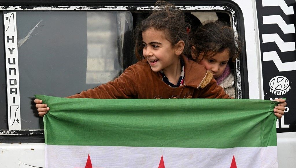 Esad Rejimi Seyahat Yasaklarını Kaldırarak Suriye'de Yeni Bir Dönem mi Başlatıyor? 71 suriyede esadrejiminin seyahat yasaklari kaldirildi gjAsJ7Cu