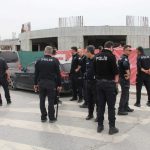 taraftarlar doner bicaklari ve satirlarla birbirine girdi azp7l3Is