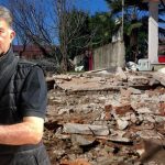 tekvando antrenorunun feci mevti meskeninin yikimini izlerken duvarin altinda kaldi WIcvH89v