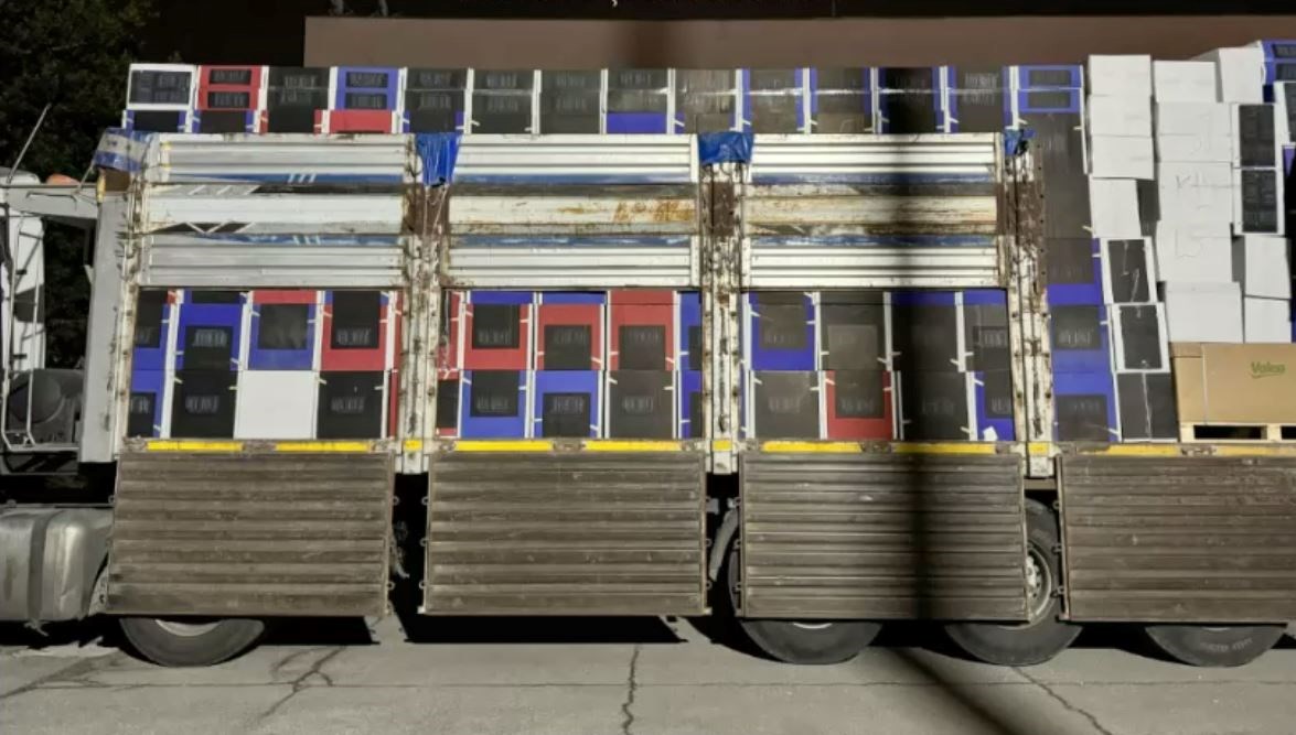 TIR'dan 8 Milyonluk Kaçak Lezzet Operasyonu 71 tirdan 8 milyon makaron cikti K1Kd2rcN