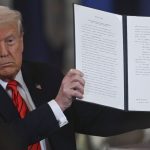 trump egitim bakanligini kapatiyor kararnameyi imzaladi QXO29T91