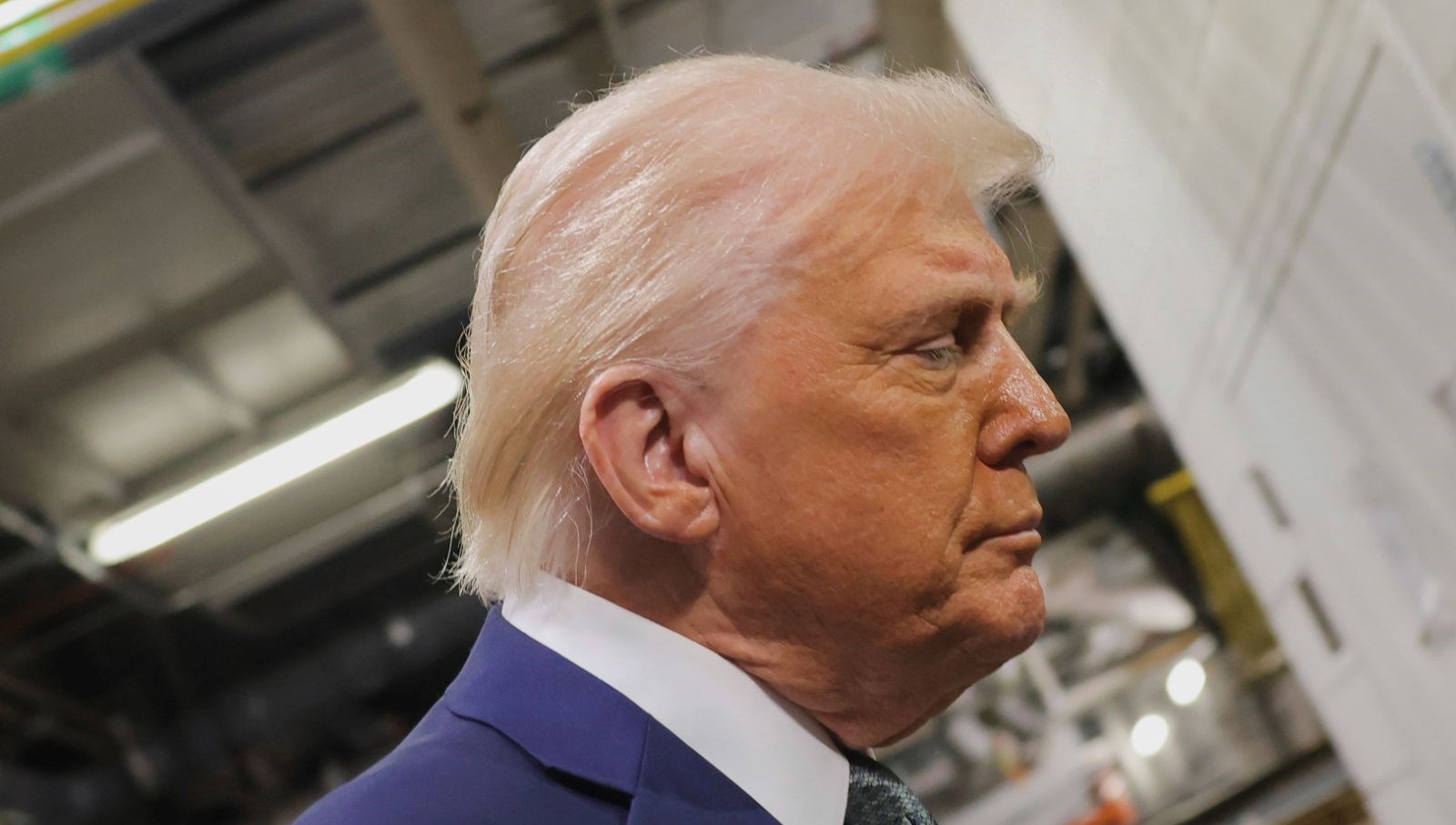 trump istedigini yapmayan yargicin azlini talep etti provokatorlukle sucladi KcsC4N1u