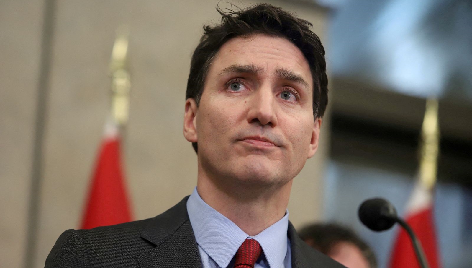 trump trudeauyu aglatti kanada basbakani asagilanmaya dayanamadi zbdageGL