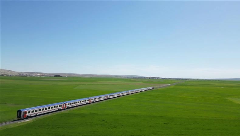 turistik diyarbakir ekspresi yola cikiyor aAn2IYnq