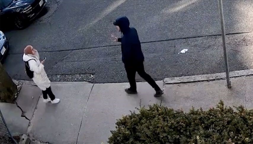 turk ogrenciye abdde gozalti iftara giderken etrafi sarildi dLiYu7A9