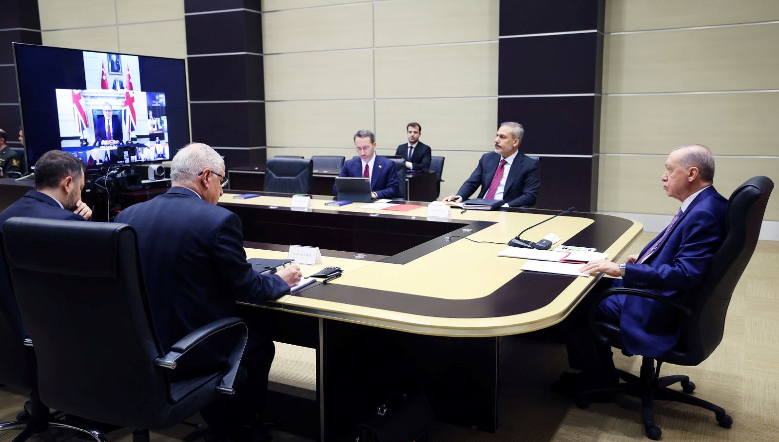 ukrayna icin cevrimici tepe cumhurbaskani erdogan da katildi