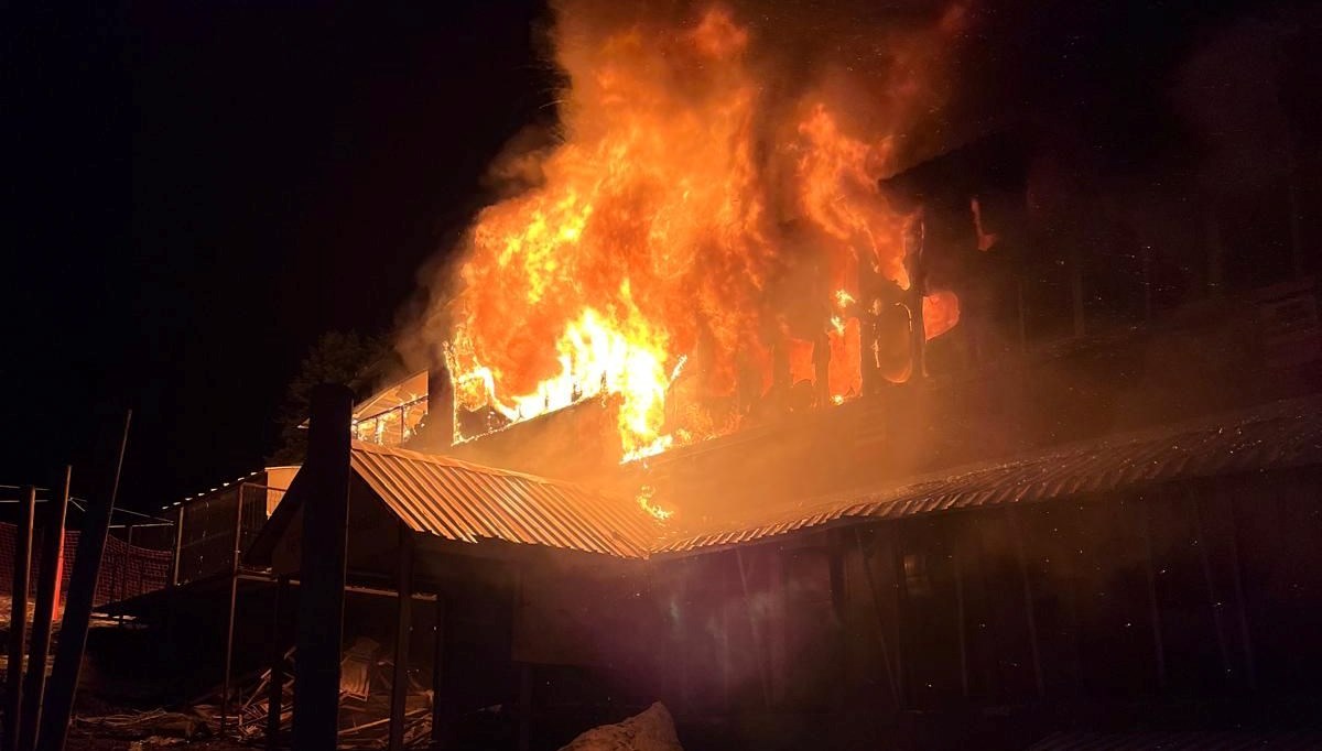 uludagda kontrolle kapatilan otelde yangin