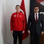 ulusal boksor rabia yuceer bronz madalya kazandi uy86HMTb