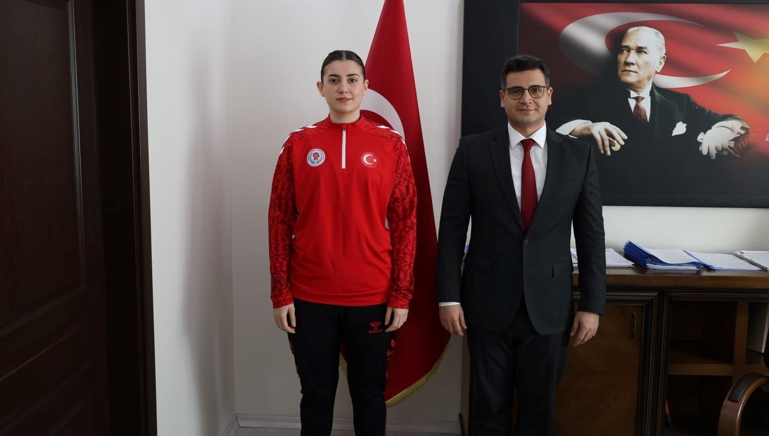 Rabia Yüceer'in Bronz Yumruğu: Milli Boksörden Gururlandıran Başarı 71 ulusal boksor rabia yuceer bronz madalya kazandi uy86HMTb