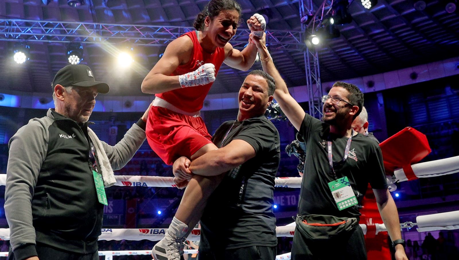 ulusal boksorlerden bayanlar dunya boks sampiyonasinda 6 madalya RlA6qMUU