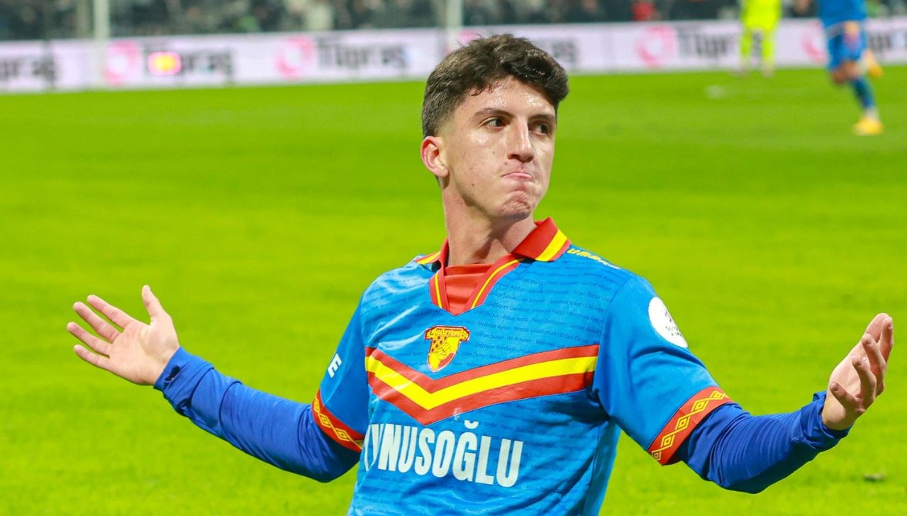 ustun ligin birinci yarisinda parlayan taha altikardes formasina hasret kaldi Q8GaLfnH