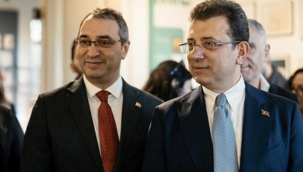 Polat Cezaevinde Fenalaştı: Hastaneye Kaldırıldı 71 uzman polat tutuklu oldugu cezaevinde rahatsizlanarak hastaneye kaldirildi inckrTKX