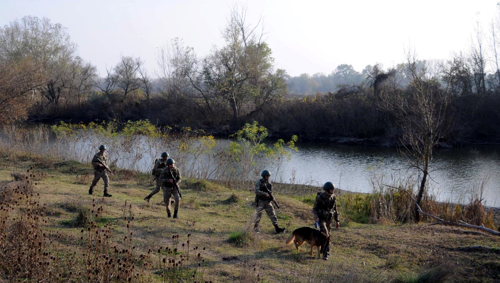 yunanistana kacmaya calisan 5 teror suphelisi yakalandi