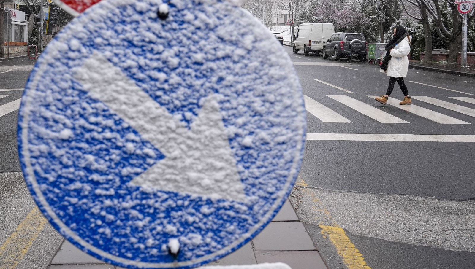 yurdu soguk hava tesiri altina aldi 3 vilayette egitime kar puruzu RFphp9TX