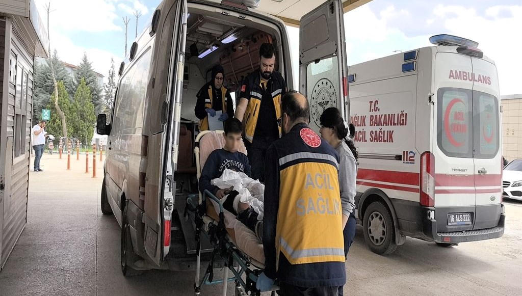 14 yasindaki cocuklarin bicakli kavgasi CZXyXUnf