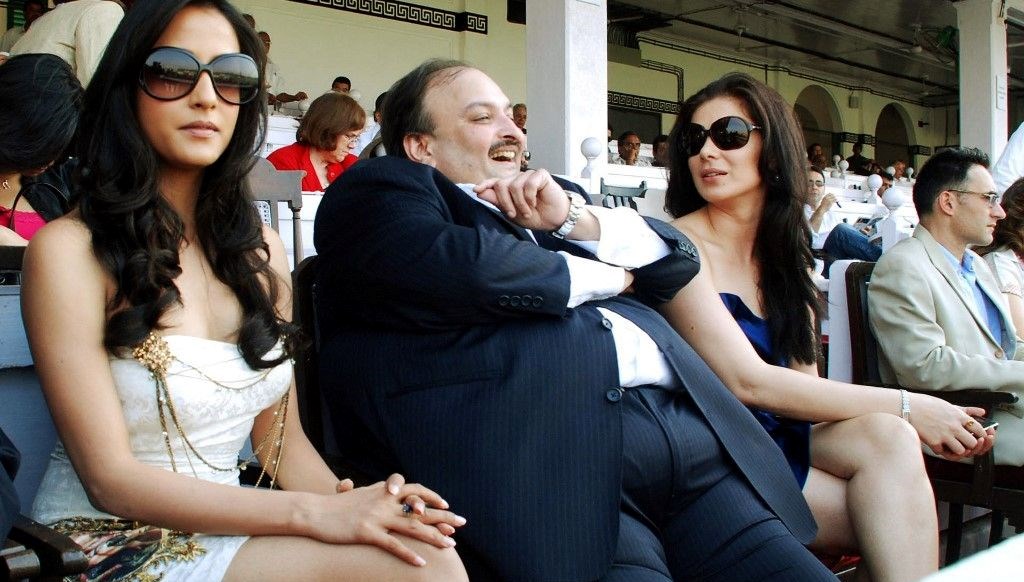 2 milyar dolarlik dolandiricilikla suclanan kuyumcu belcikada yakalandi Bc1BbKkj