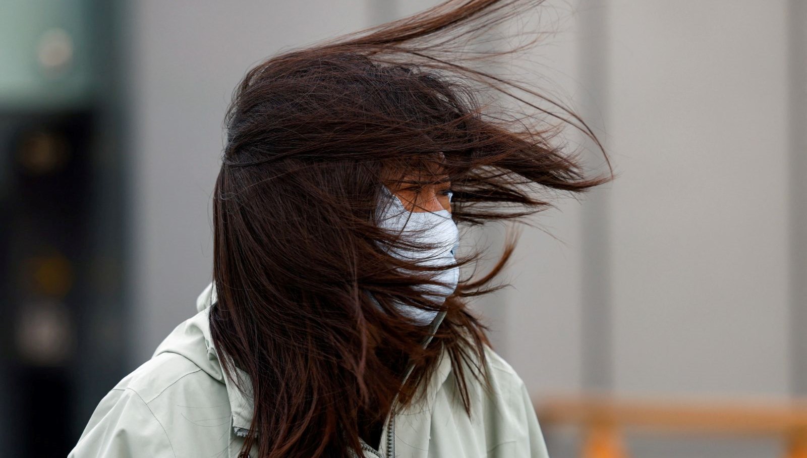 50 kilonun altindaki cinlilere ihtar ucup gitmemek icin meskende kalin vLffdcMq