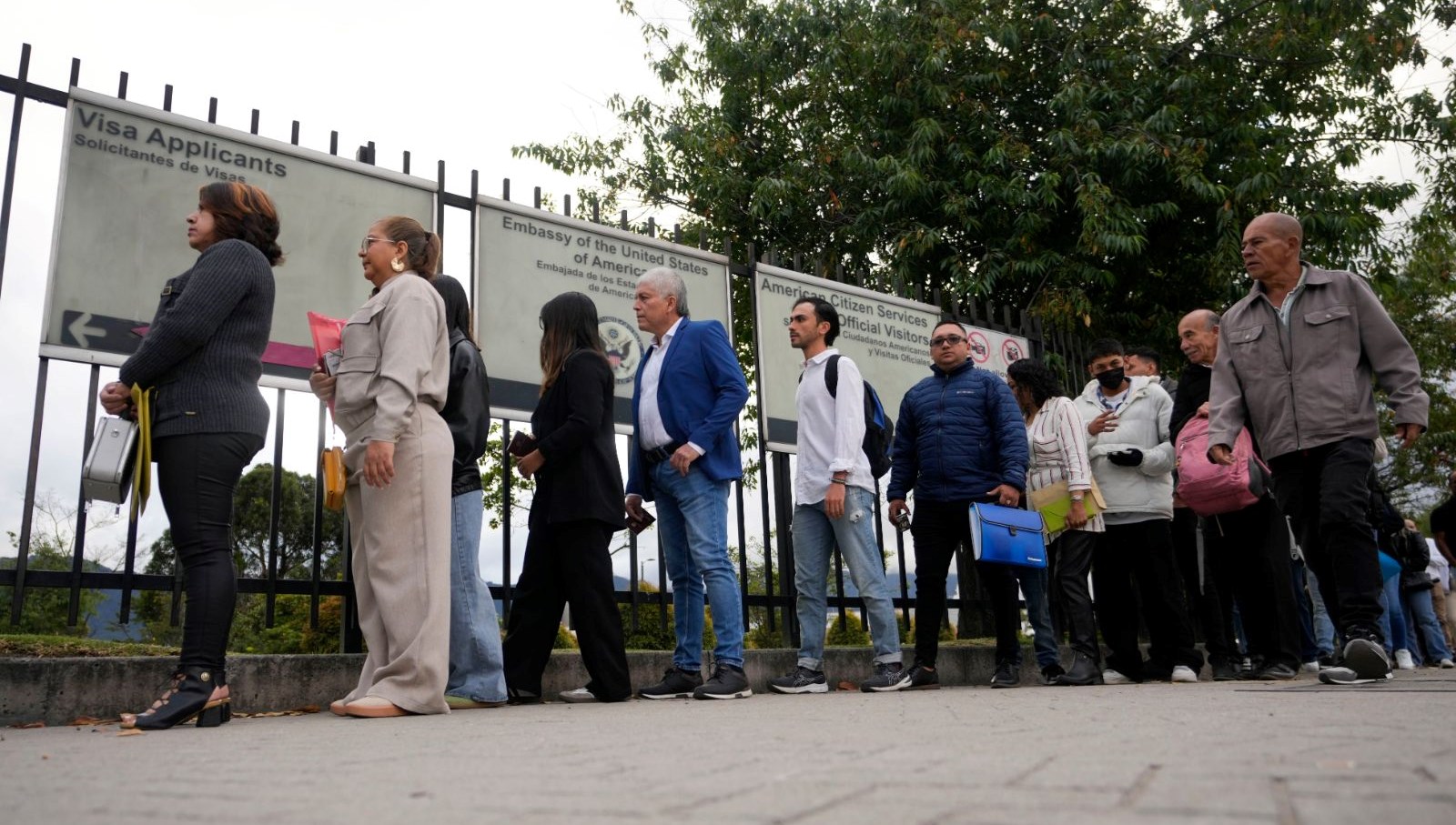 ABD, vize müracaatlarında "Gazze bağlantılı" toplumsal medya incelemesi yapacak 71 abd vize muracaatlarinda gazze baglantili toplumsal medya incelemesi yapacak JR7AlXdh