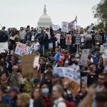 abdde binlerce kisi trump ve muski protesto etti u56CxDRI