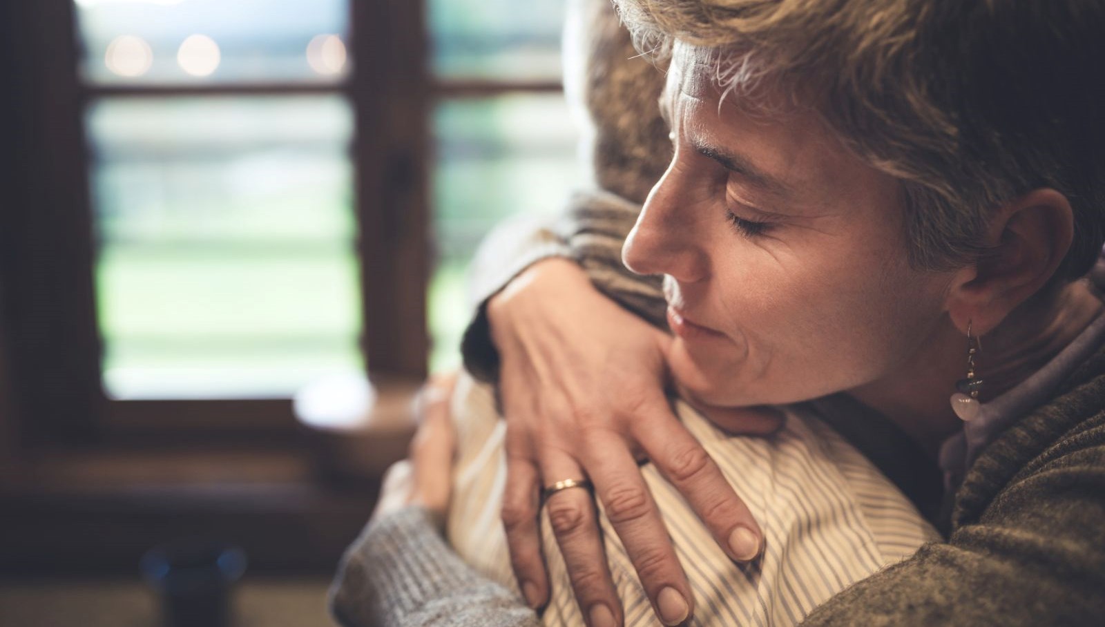 aci ceken bir yetiskine yardimci olmanin kolay yolu 3 cumle yetiyor ii5n8kvf