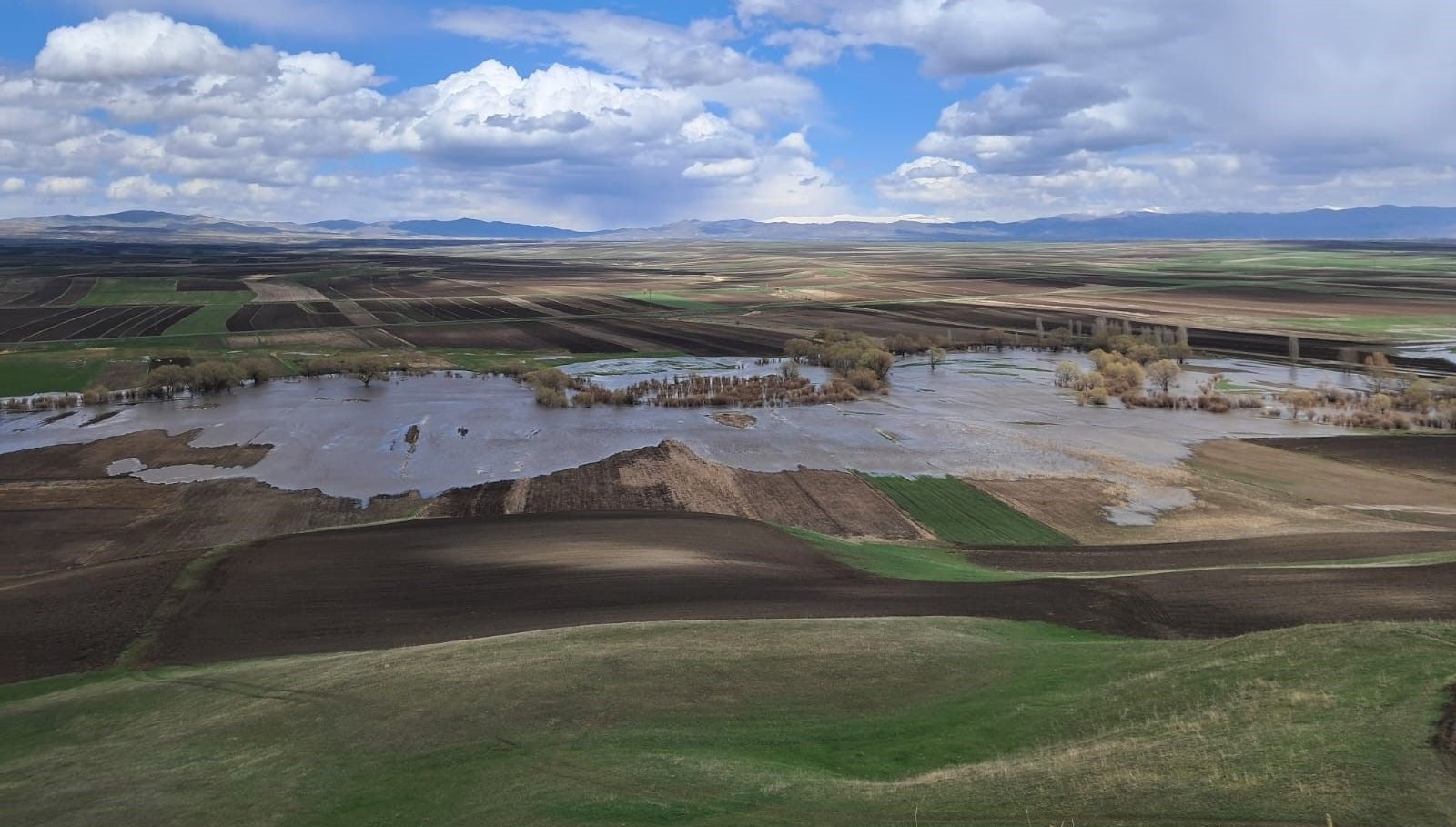 akyakada tarim topraklari sulara gomuldu Bbe8XNNY