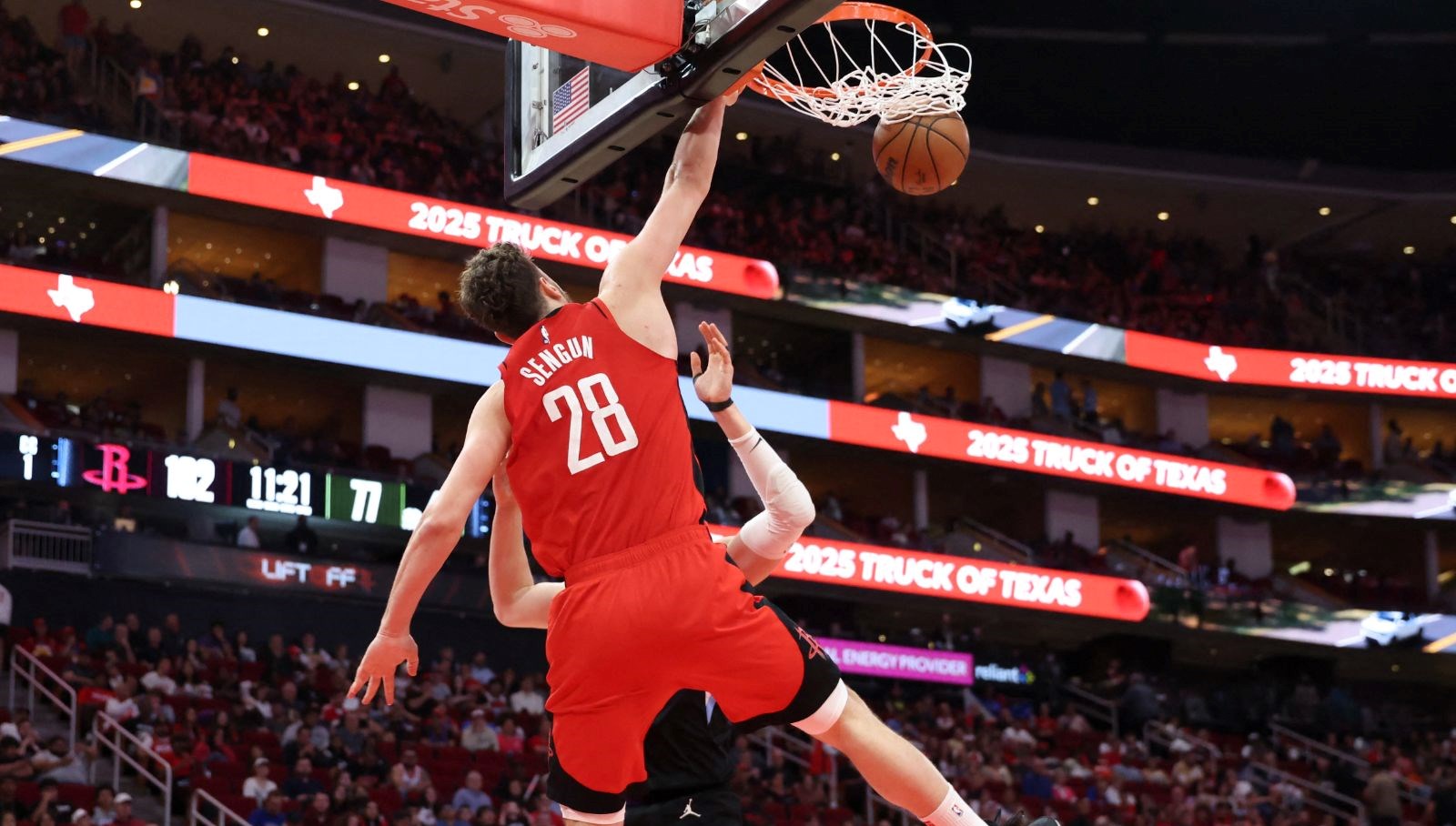 alperen sengun double double yapti rockets play offu garantiledi 8JqNKl6O