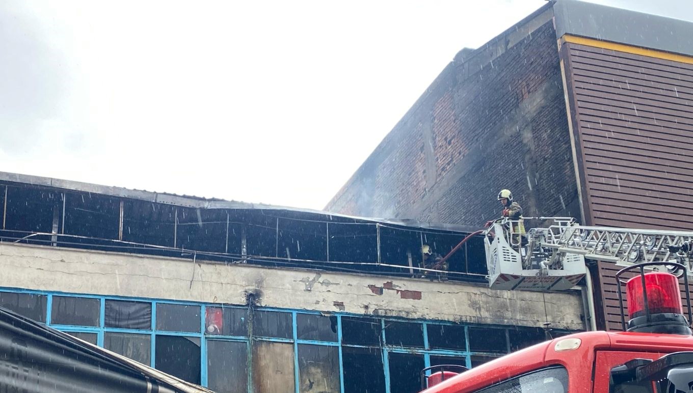 ankarada mobilya atolyesindeki yangin denetim altinda prZPJruL