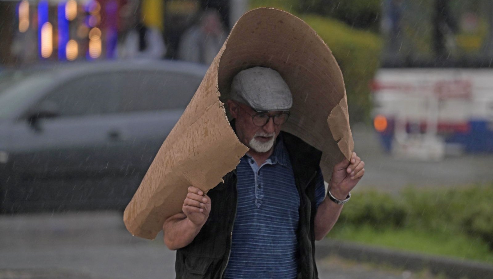 ankarada saganak tesirli oluyor 7Em8c7HZ