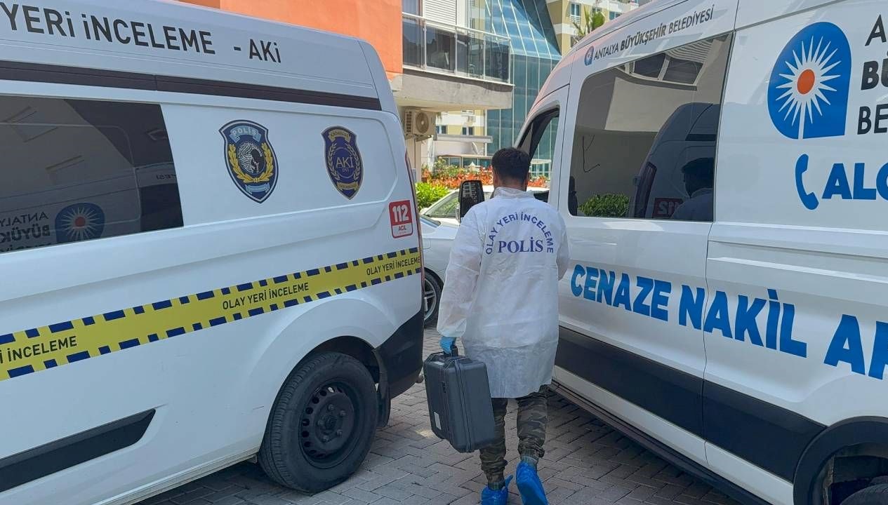 antalyada kuskulu bayan vefati bedeninde morluklar tespit edildi NB1gBIti