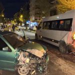 araba servis minibusune carpti 6 yarali Xq7VllsL