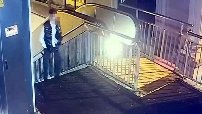 avcilarda iki otele silahli atak kiyafet degistirip metrobusle kacmis BXejzO54