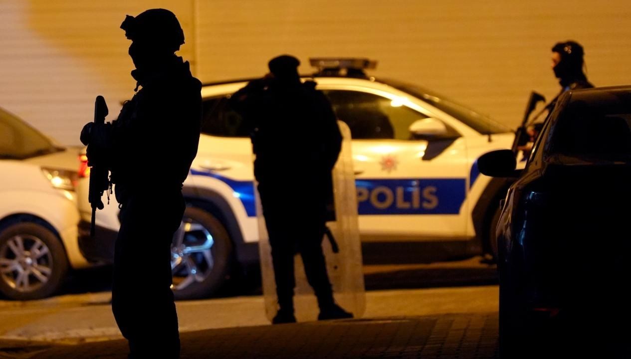 baba ogul ortasindaki hasimlik kanli bitti Lte5XF9n